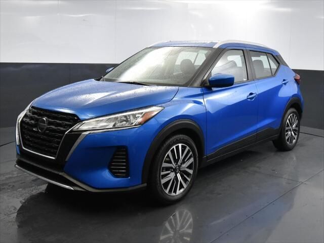 2021 NISSAN Kicks