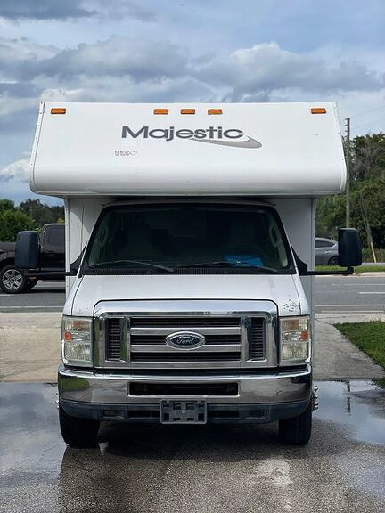 2013 FORD E-350