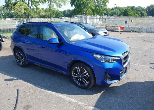 2023 BMW X1