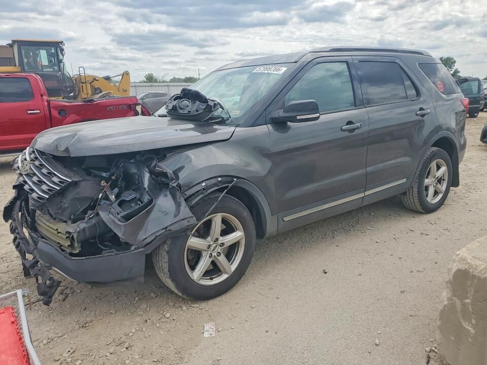 2017 FORD Explorer