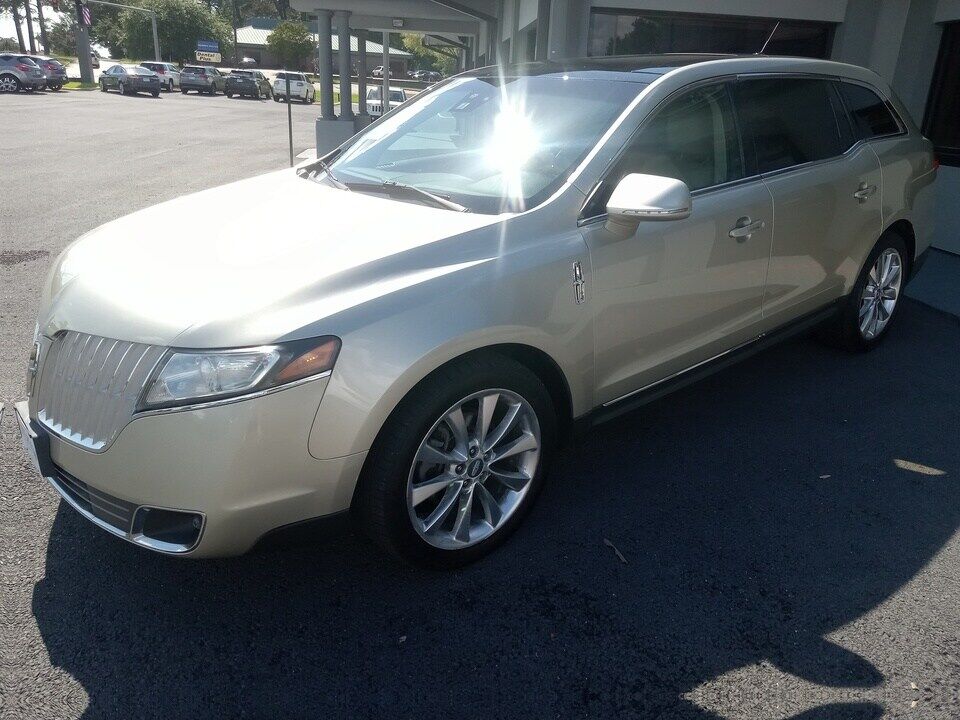 2010 LINCOLN MKT