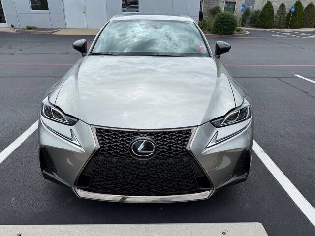 2019 LEXUS IS