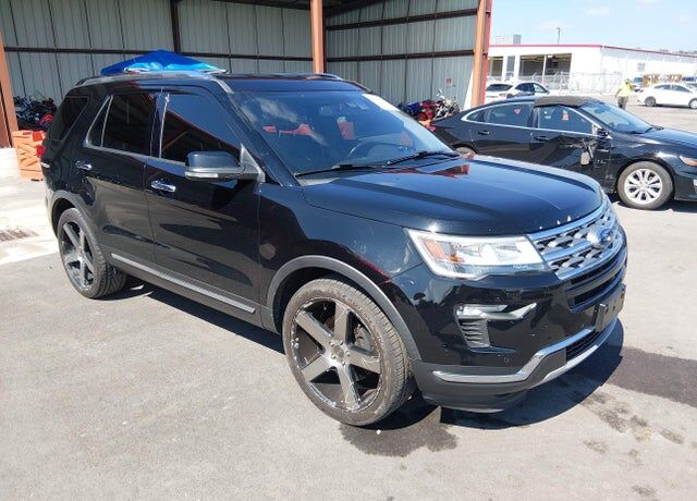 2018 FORD Explorer