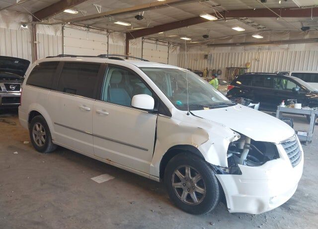2009 CHRYSLER Town and Country