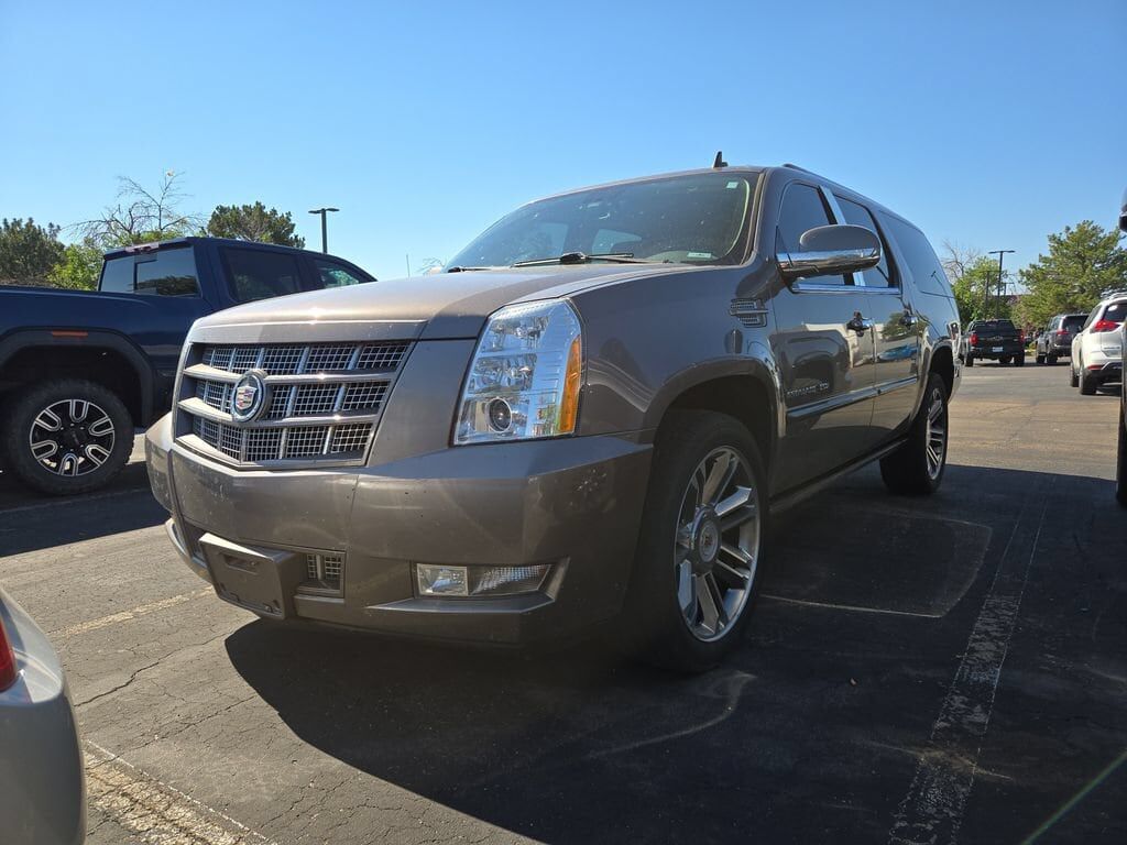 2014 CADILLAC Escalade