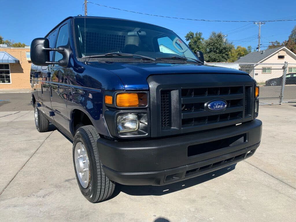 2012 FORD E-150