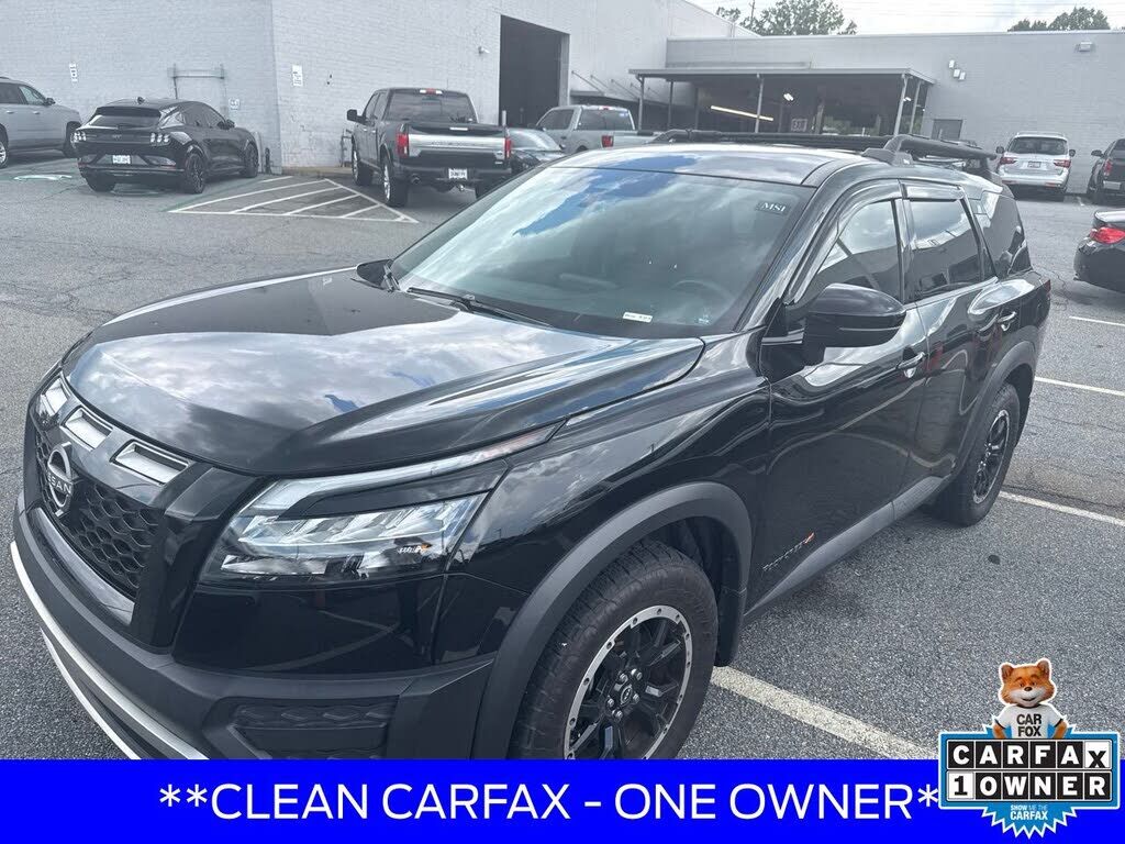 2024 NISSAN Pathfinder