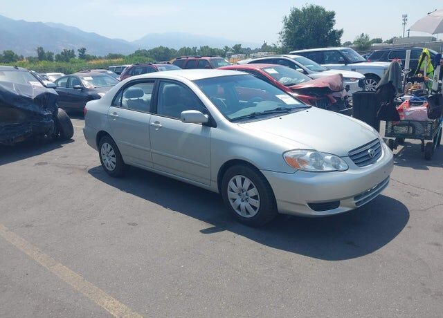 2004 TOYOTA Corolla