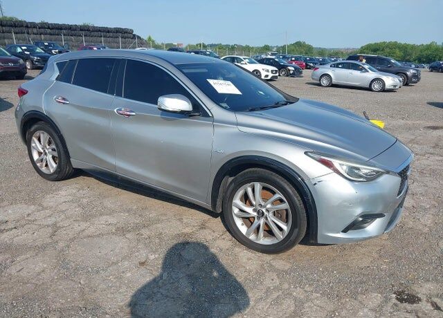 2017 INFINITI QX30