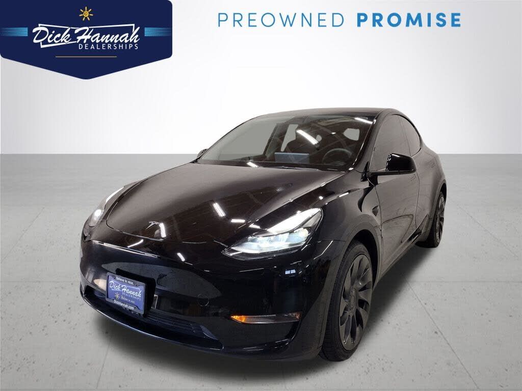 2023 TESLA Model Y
