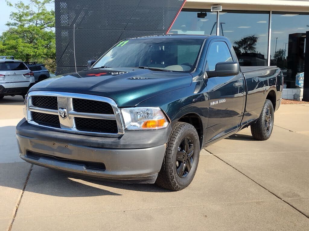 2011 DODGE Ram