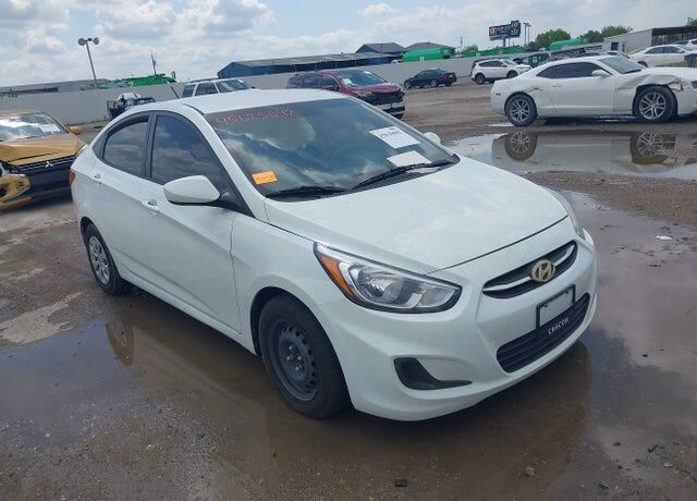 2015 HYUNDAI Accent