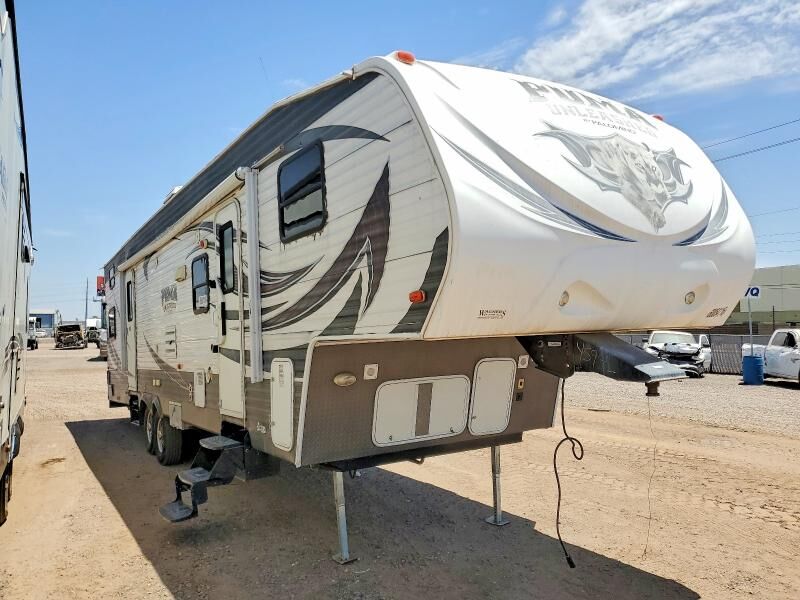 2014 FOREST RIVER Puma Toy Hauler