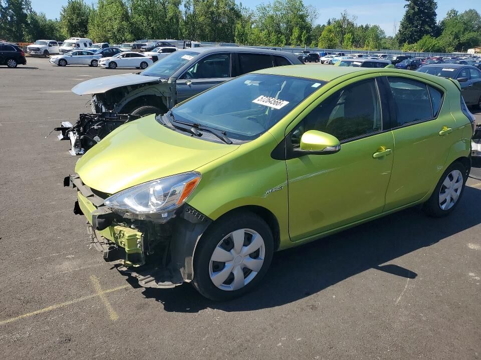 2016 TOYOTA Prius