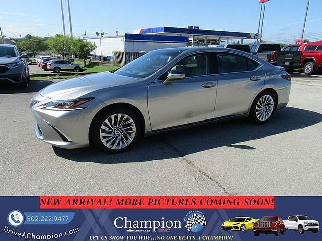 2021 LEXUS ES