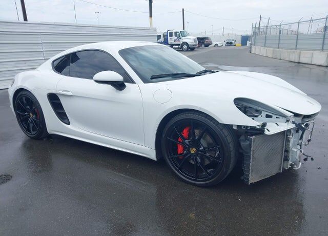 2018 PORSCHE 718