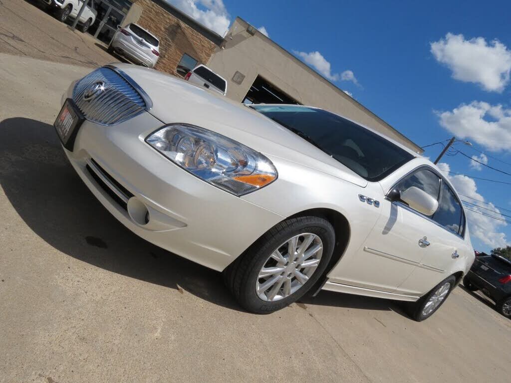 2011 BUICK Lucerne