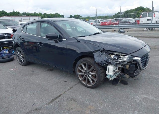 2018 MAZDA Mazda3