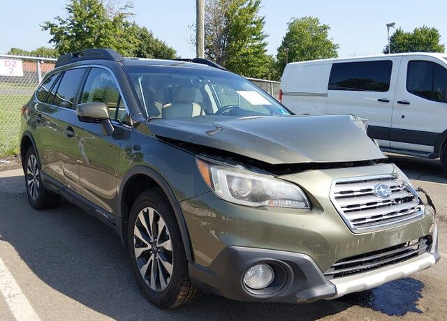 2015 SUBARU Outback