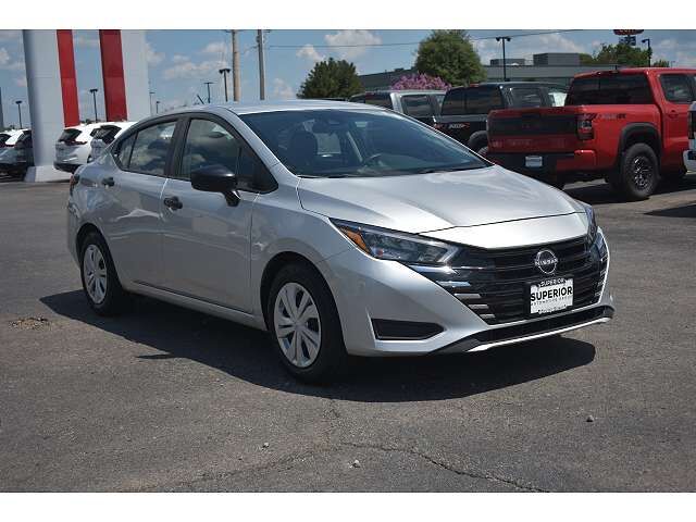 2025 NISSAN Versa