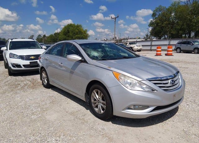 2013 HYUNDAI Sonata