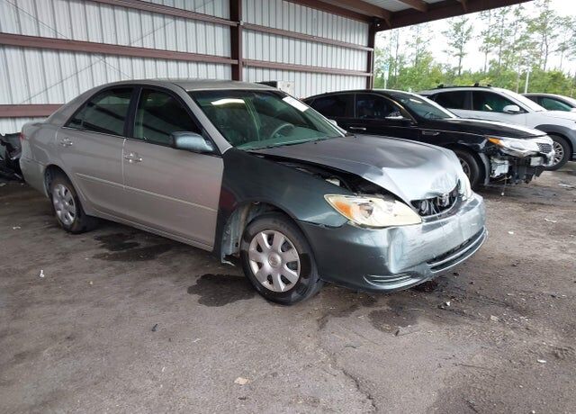 2004 TOYOTA Camry