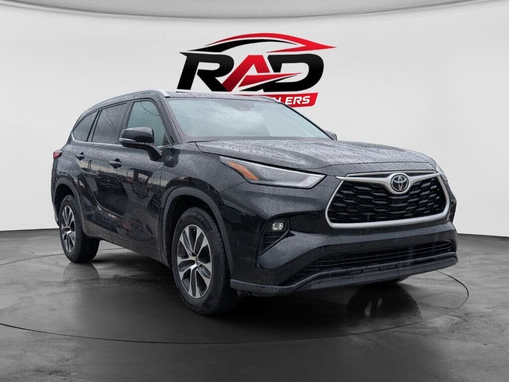 2022 TOYOTA Highlander