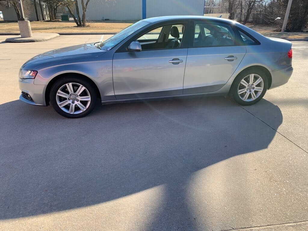 2011 AUDI A4