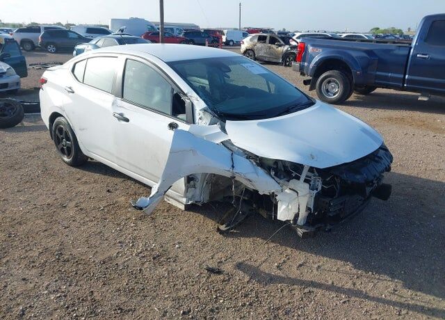 2025 NISSAN Versa