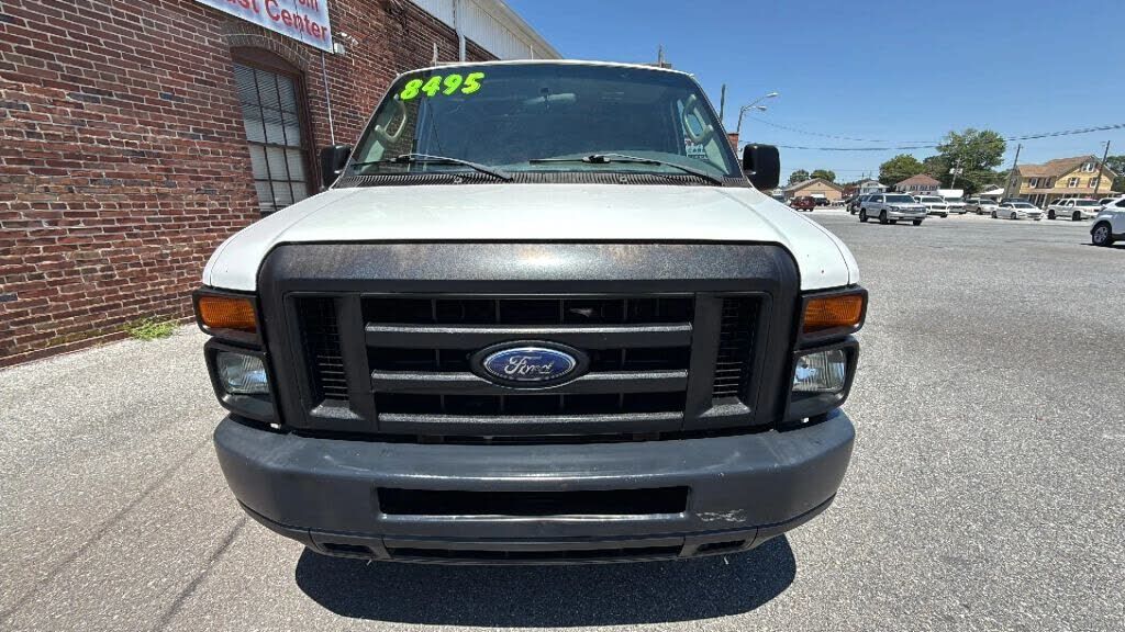 2008 FORD E-250
