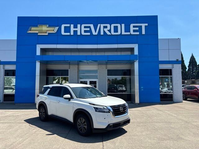 2022 NISSAN Pathfinder