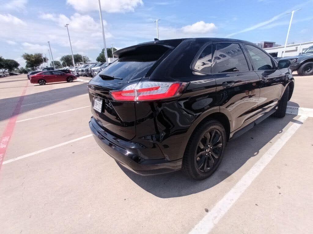 2023 FORD Edge