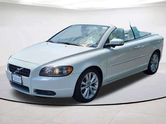 2010 VOLVO C70
