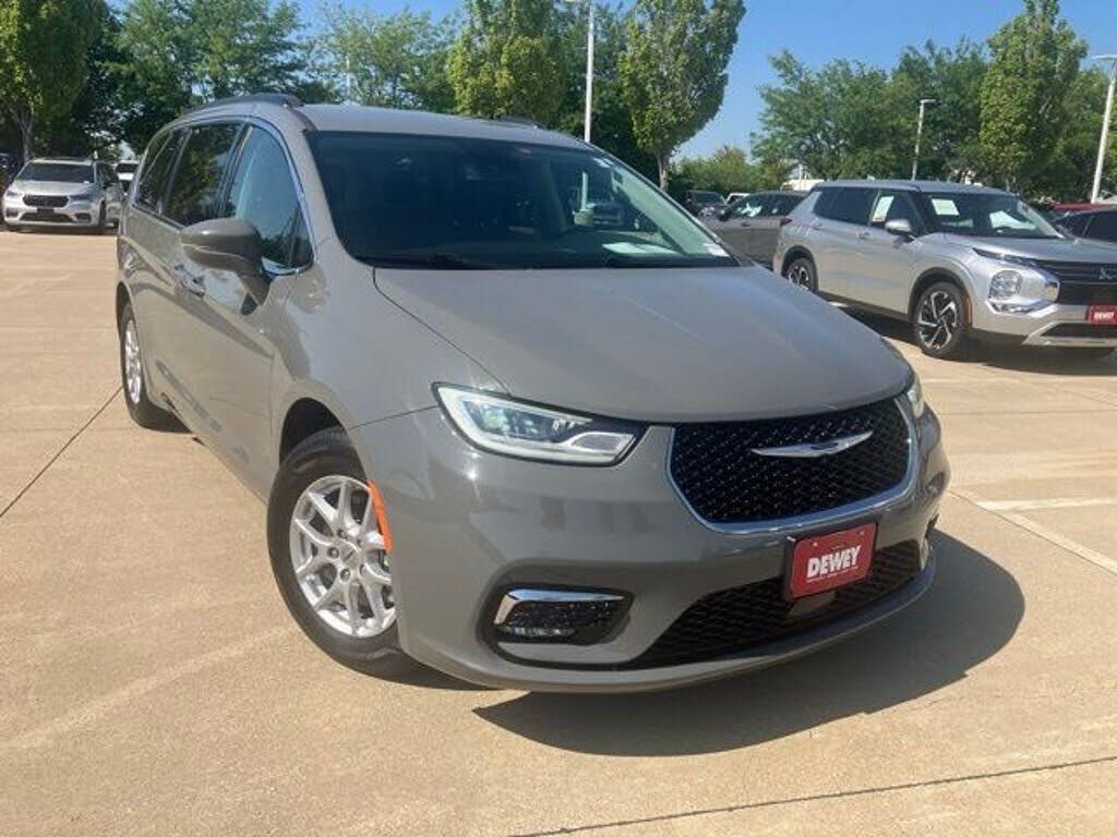 2022 CHRYSLER Pacifica