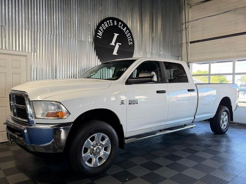 2011 DODGE Ram