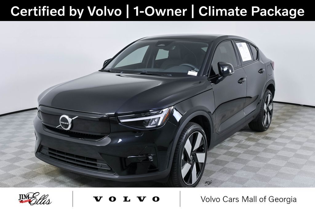 2023 VOLVO C40