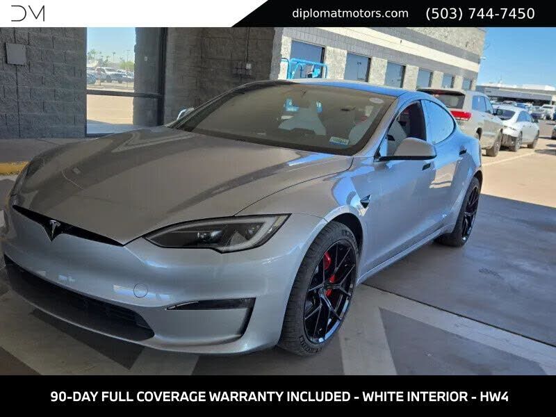 2024 TESLA Model S