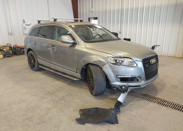 2009 AUDI Q7