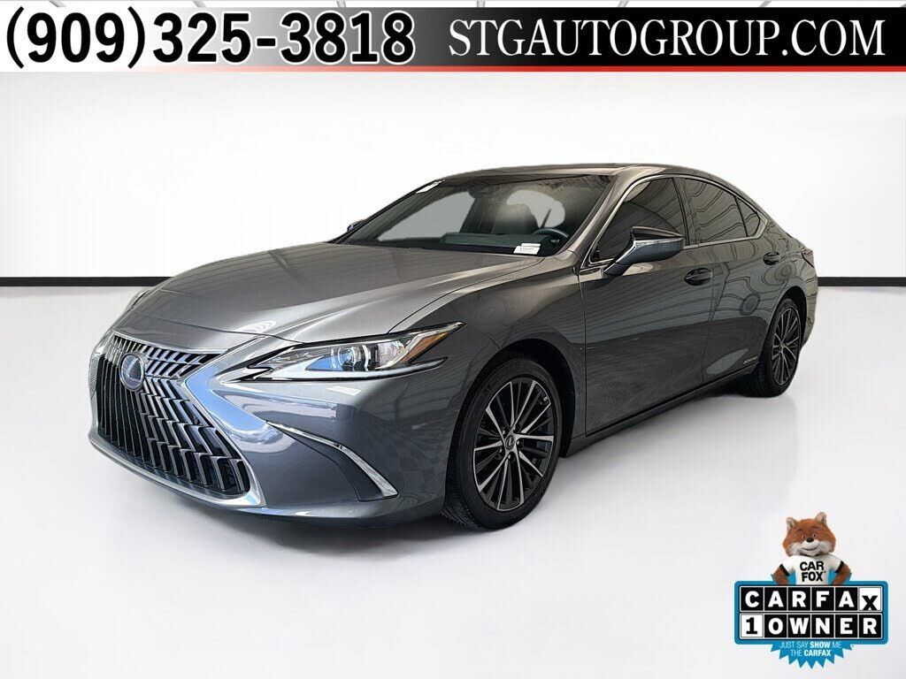 2022 LEXUS ES