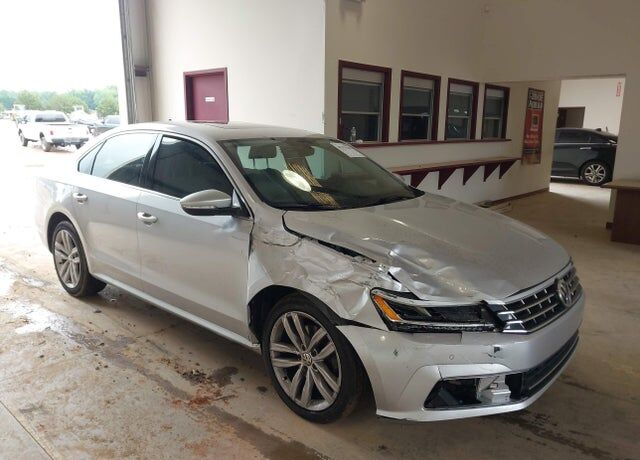 2018 VOLKSWAGEN Passat