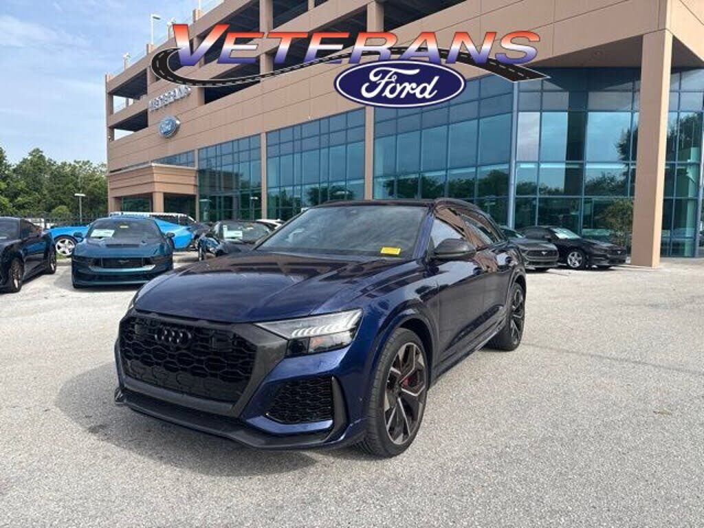 2024 AUDI RS Q8
