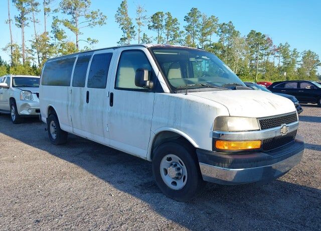 2013 CHEVROLET Express