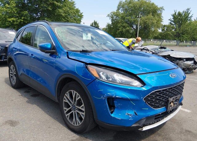 2020 FORD Escape
