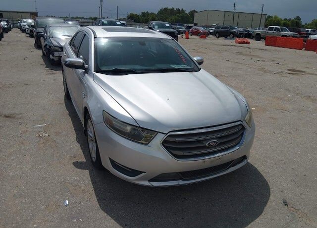 2016 FORD Taurus