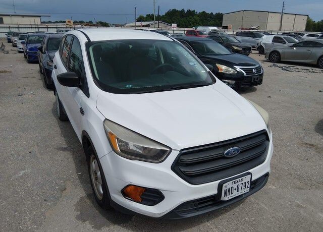 2017 FORD Escape