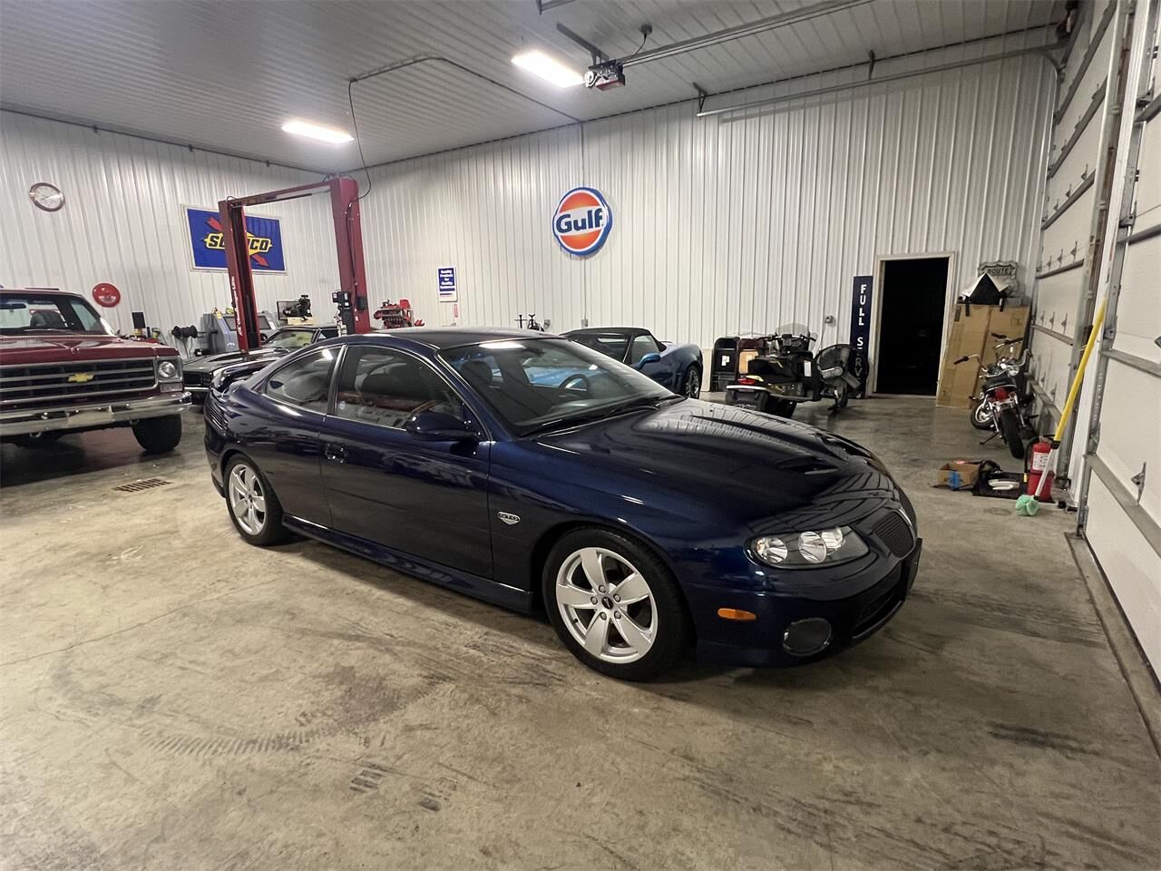 2005 PONTIAC GTO
