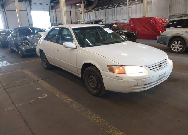 1998 TOYOTA Camry