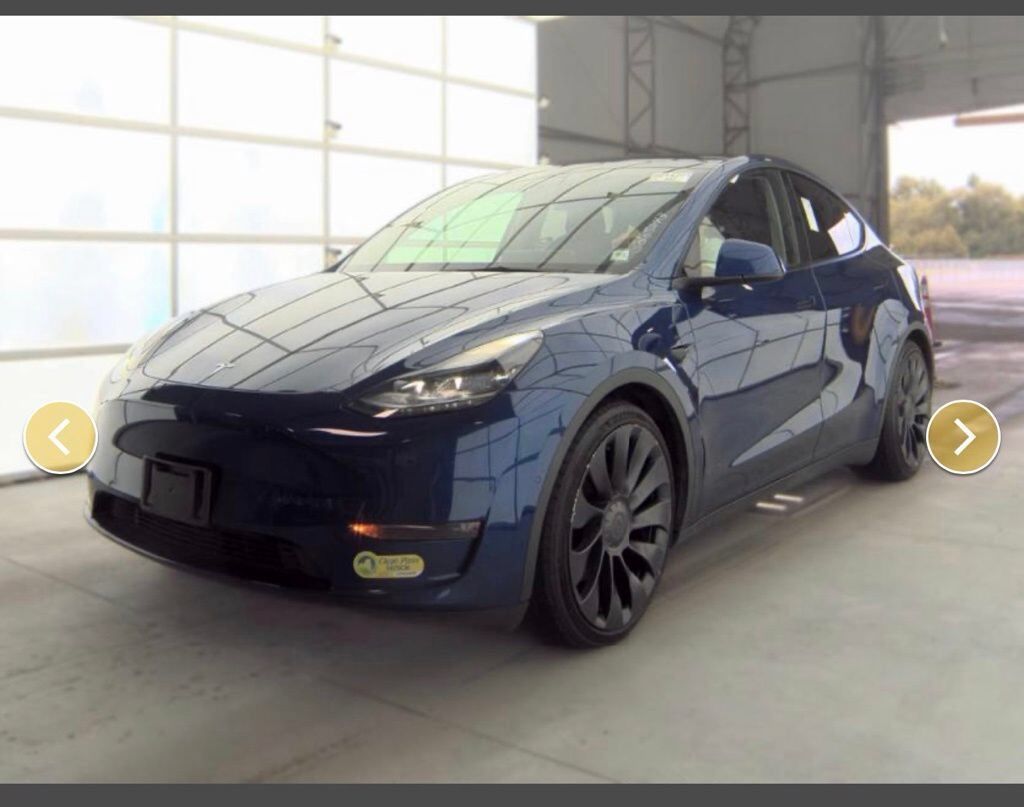 2022 TESLA Model Y