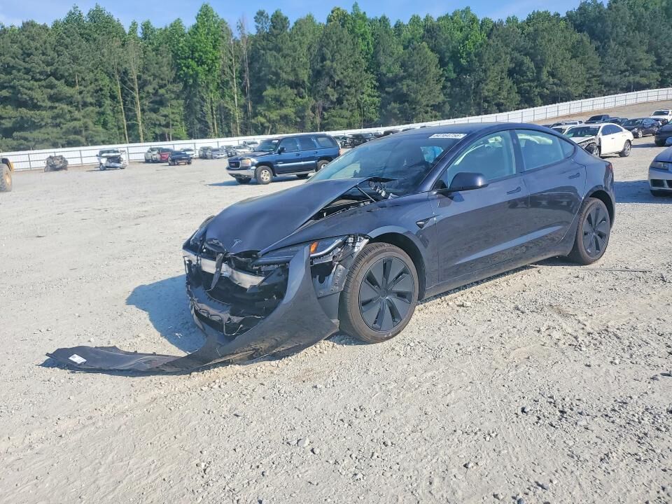 2025 TESLA Model 3