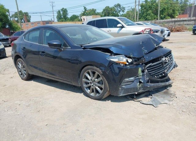 2018 MAZDA Mazda3
